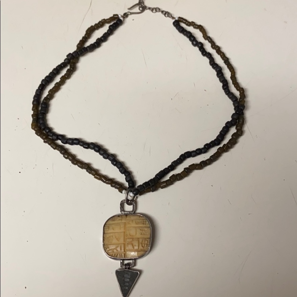Rare but beautiful necklace wit silver 925.